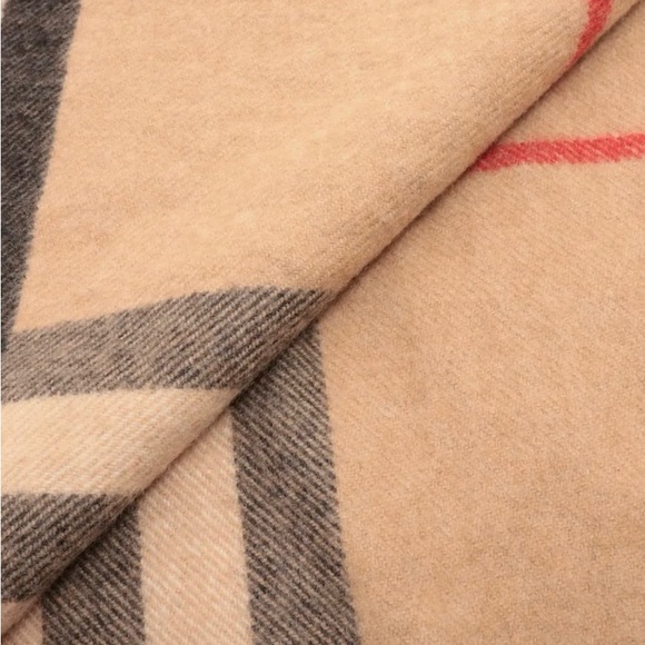 Burberry Beige and Black Plaid Scarf - Picture 2 of 4